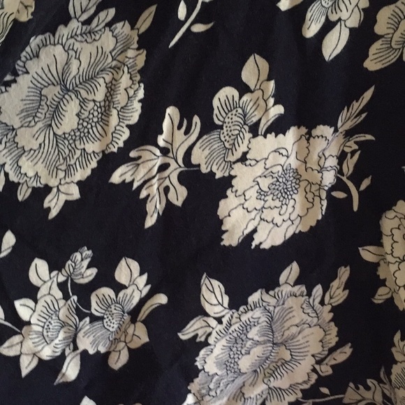 Brandy Melville Double strap tank top - Picture 4 of 6